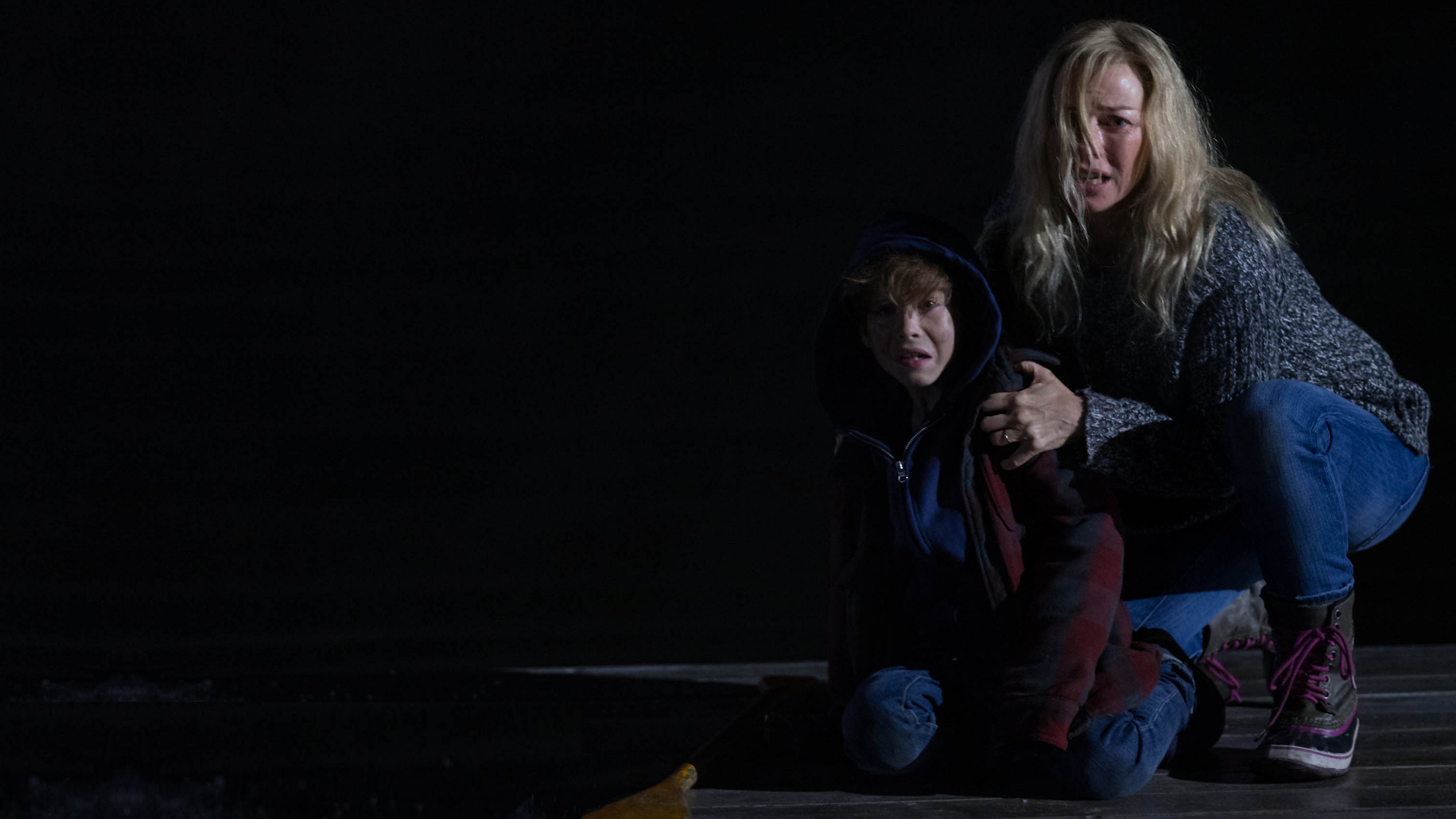 Giam Cầm Quỷ Dữ