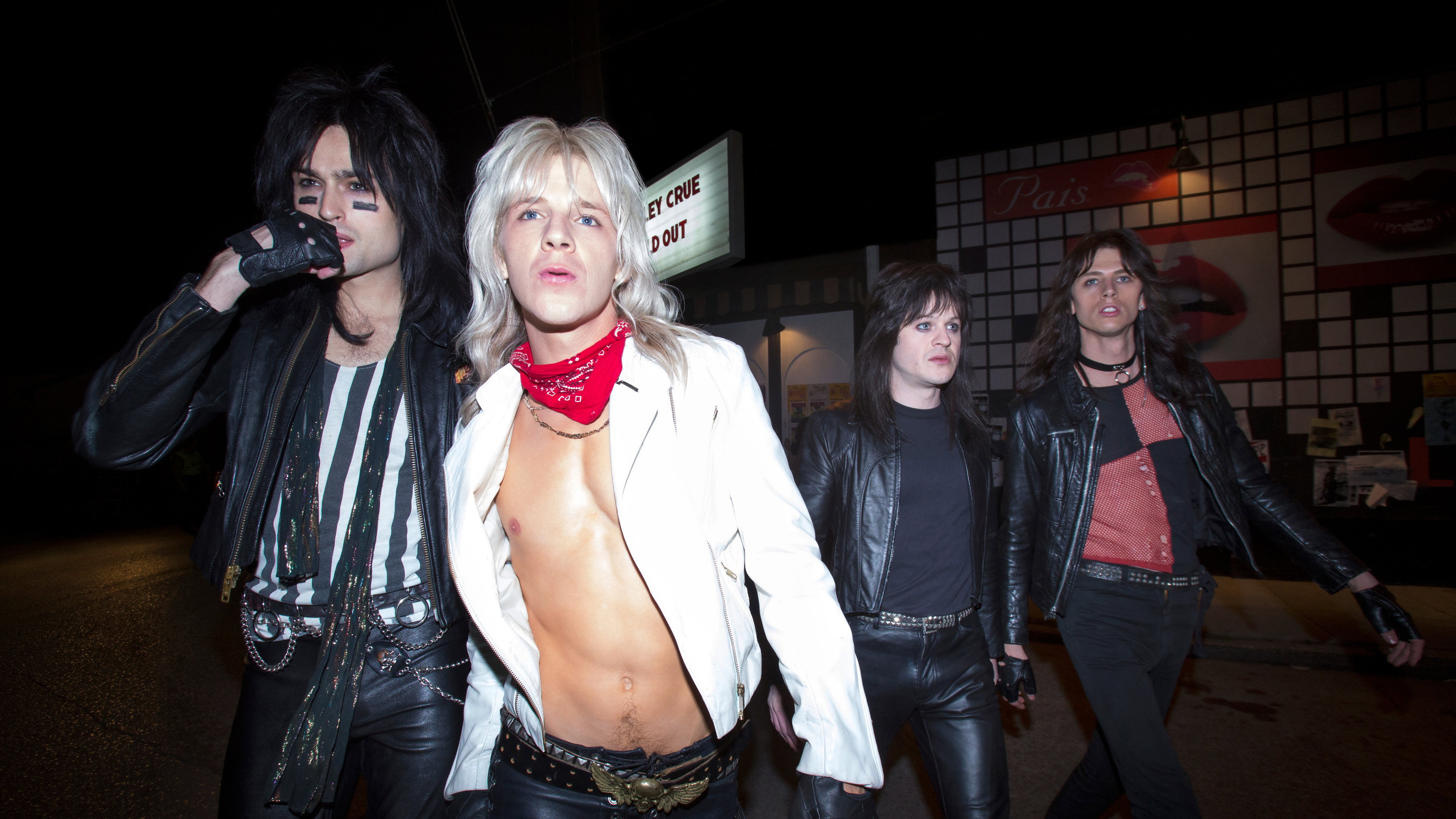 Mötley Crüe: Ban Nhạc Tai Tiếng